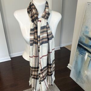 V.Fraas Cashmink Plaid Neck Scarf